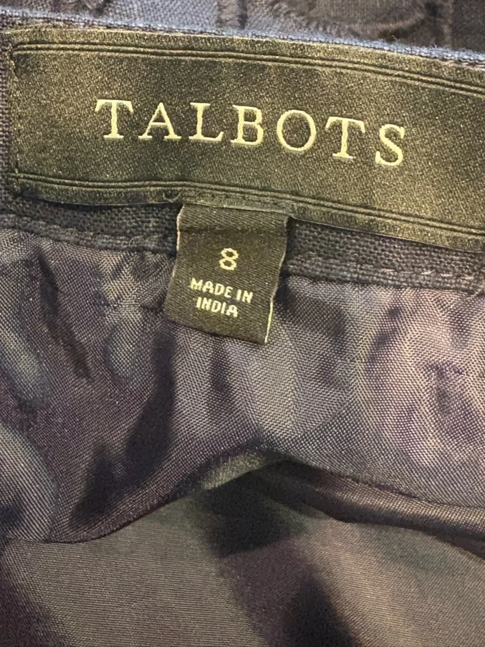 Talbots Navy Blue Embroidered Skirt Scalloped Hem Lined Size 8